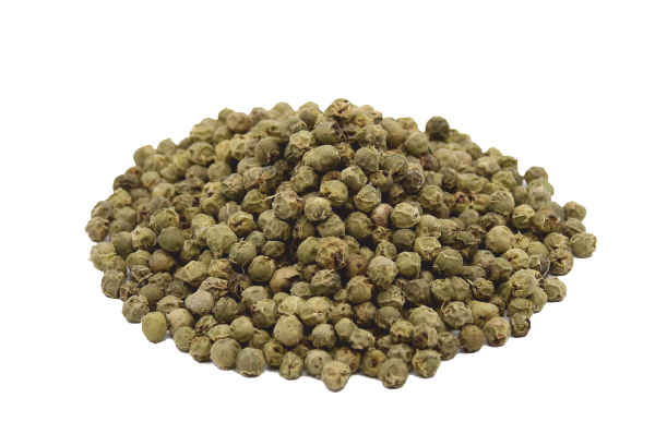 Bio grüner Pfeffer luftgetrocknet ganz